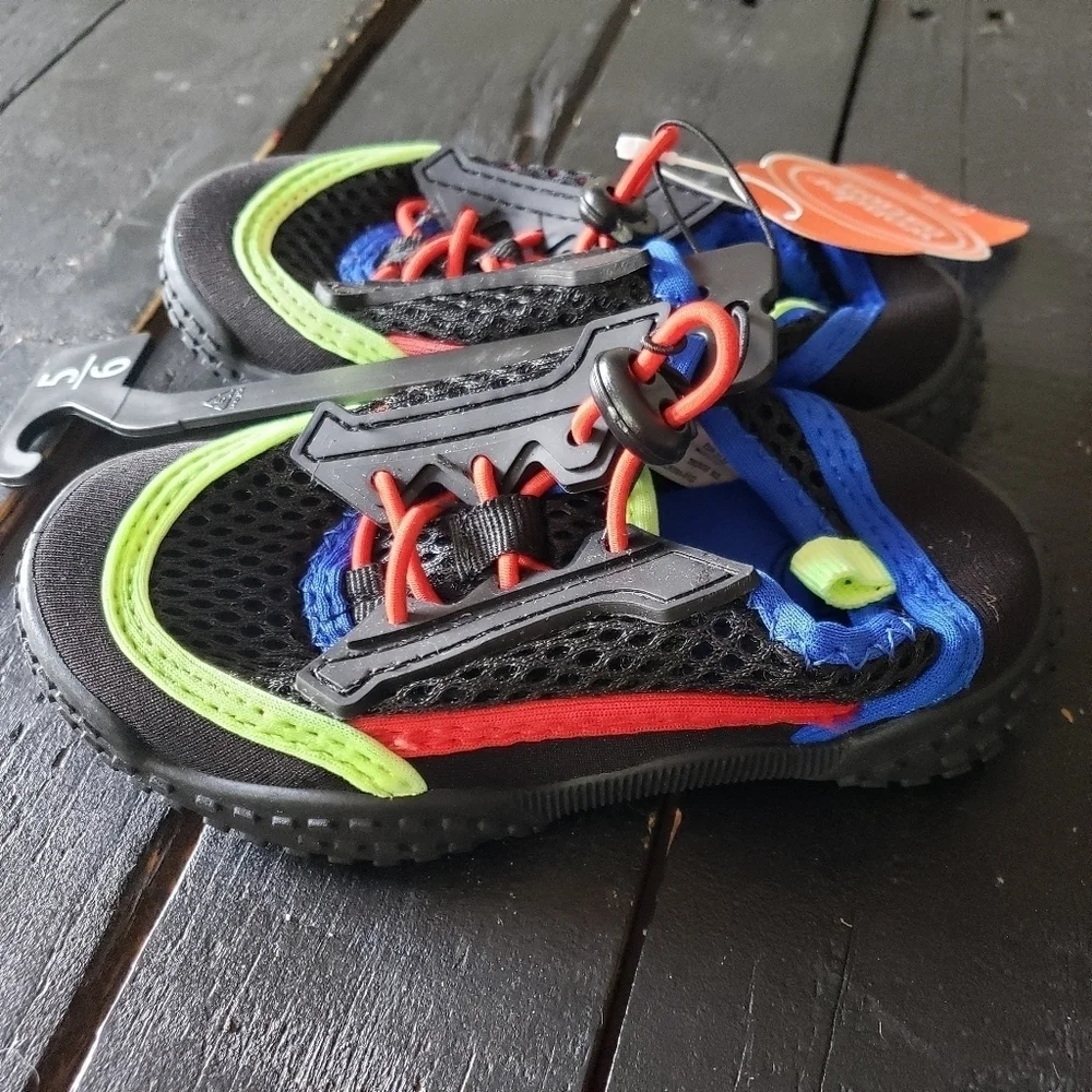 Wonder Nation NWT Toddler Boy 5/6 Water Shoes Black Green Blue Red Outdoor